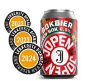 Een blik Jopen 4-Granen Bokbier met ernaast trots oranje, gele en zwarte prijsbadges voor Lekkerste Bokbier van Nederland uit 2022, 2023 en 2024.