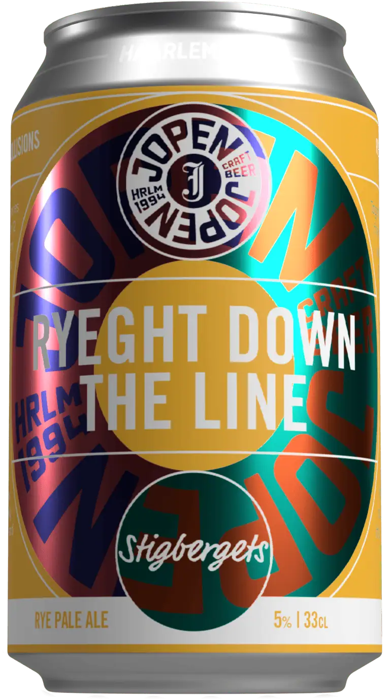 Een kleurrijk bierblikje met in grote letters het label RYEIGHT DOWN THE LINE. Op het blikje staat ook Stigbergets, Jopen, Rye Pale Ale, 5%, en 33cl, samen met gedurfde cirkelvormige grafische ontwerpen.